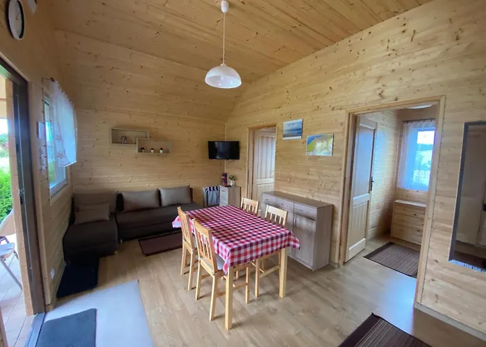 Letniskowe Maglitki Lodge *